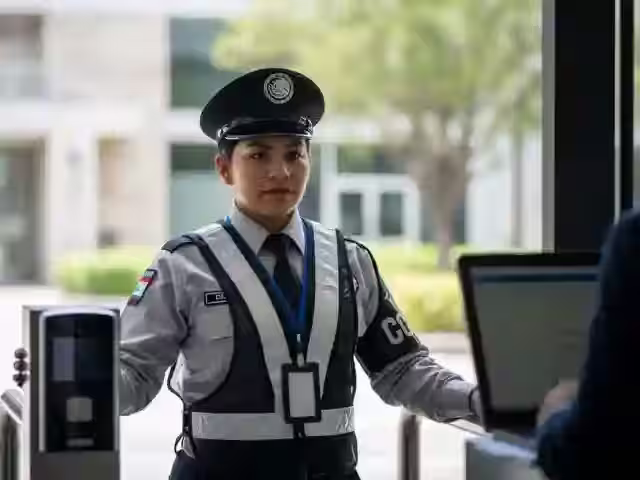 Sistema digital de gestión de visitas con foto e ID en condominios CDMX